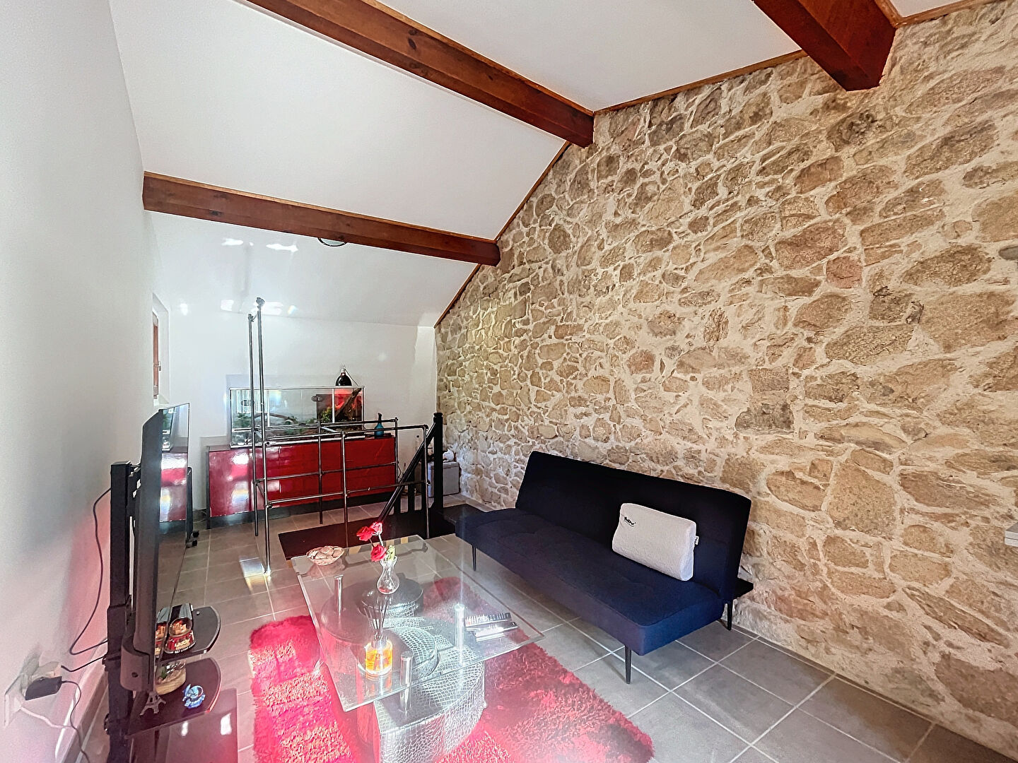 À vendre : Charmante maison de village mitoyenne à Ucciani, 90 m² environ, 3 chambres
