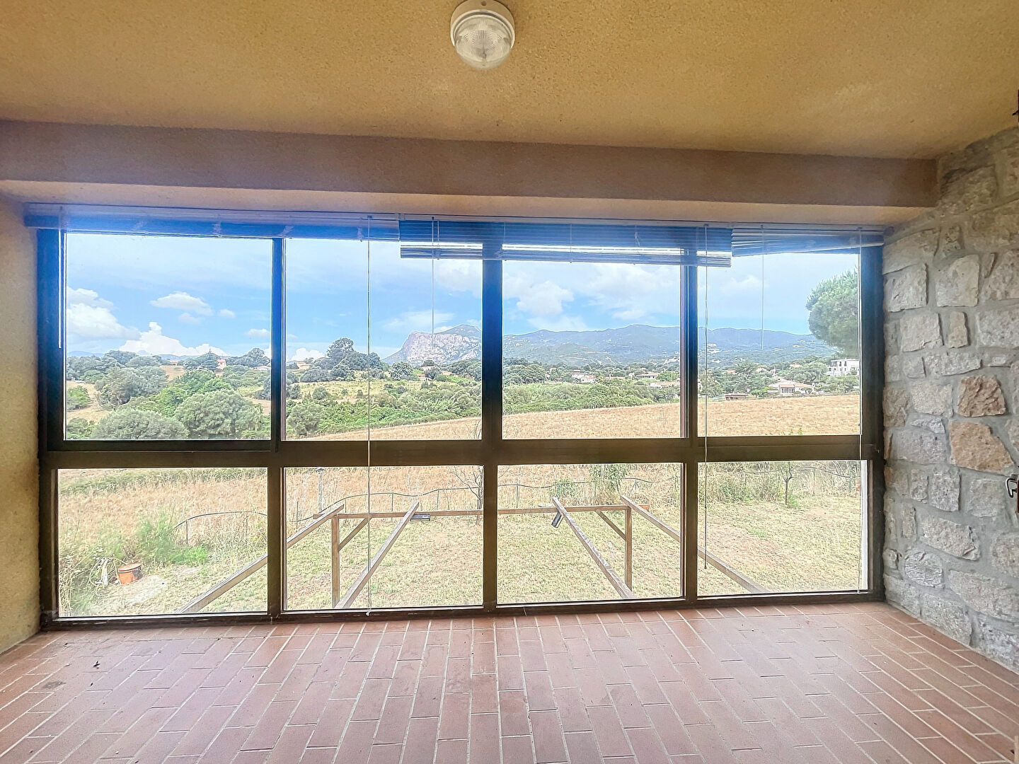 Maison Plaine de  Peri 8 pièces 216 m2
