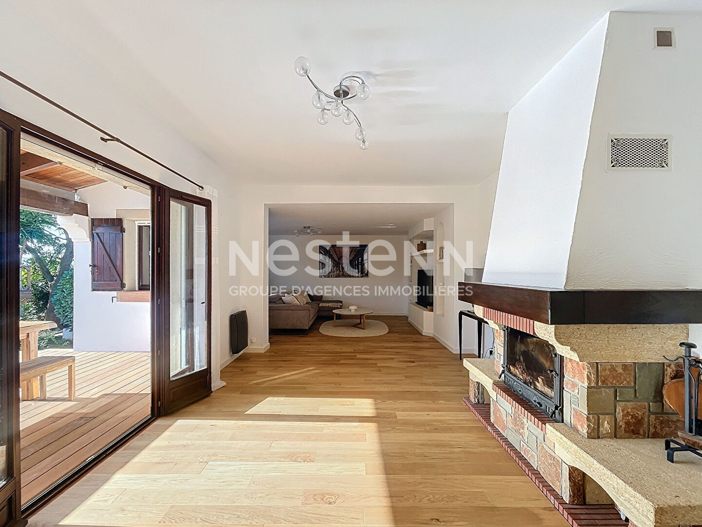 A vendre! Maison rénovée Afa 6 pièces de 132 m² + T2 31,4 m2 + piscine et atelier 24m²