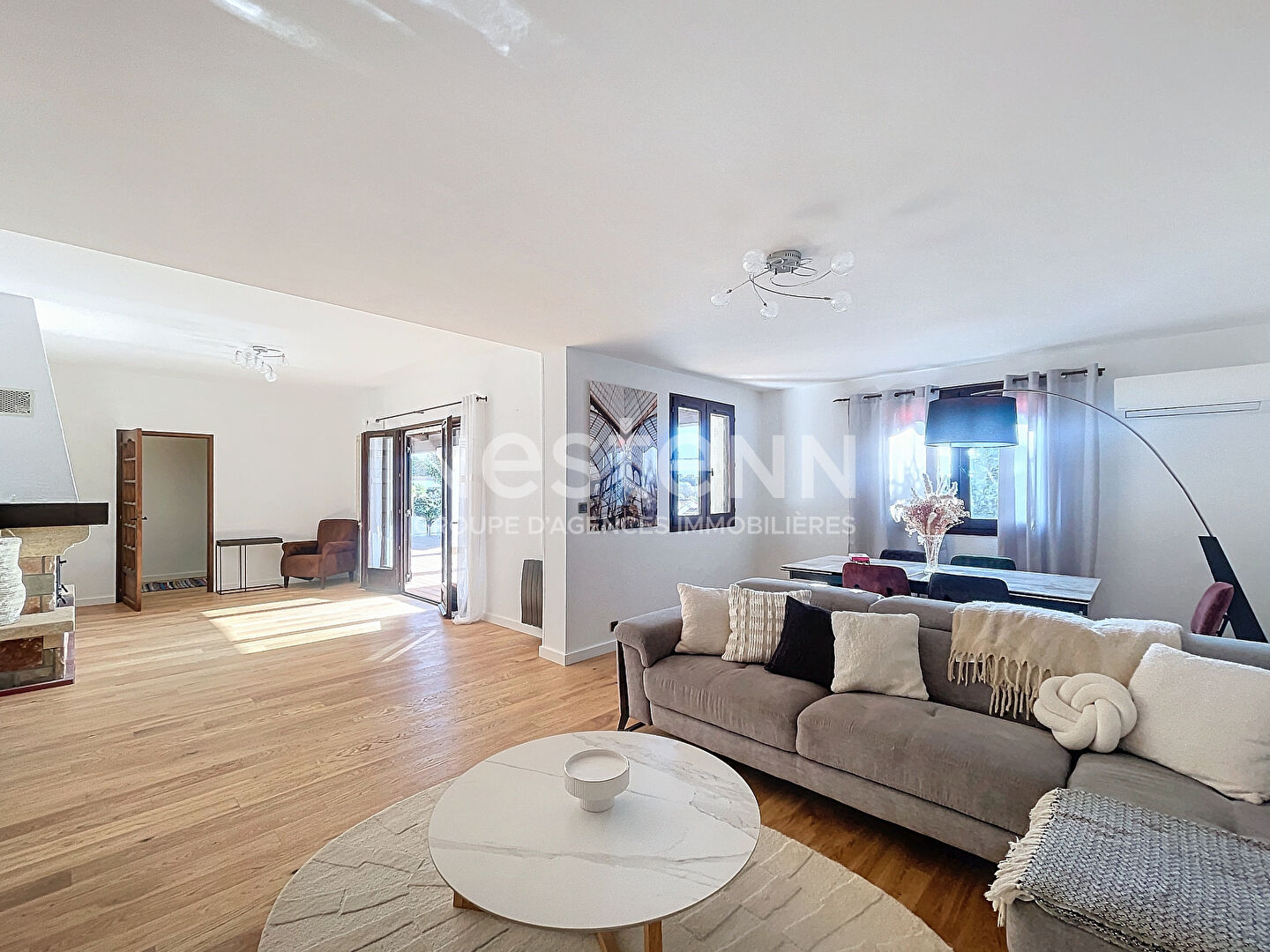 A vendre! Maison rénovée Afa 6 pièces de 132 m² + T2 31,4 m2 + piscine et atelier 24m²