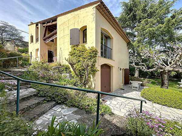 Vente par agence immobiliere à Mandelieu la napoule (06210)