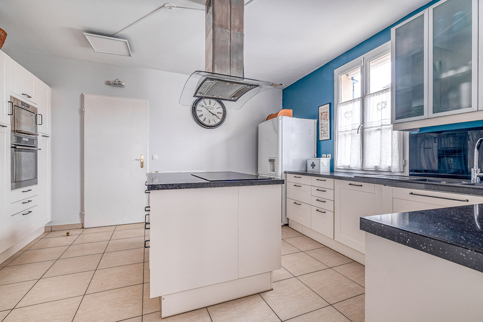 Maison Bailly Romainvilliers 8 pièce(s) 230 m2