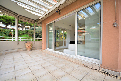 Vente par agence immobiliere à Roquebrune cap martin (06190)
