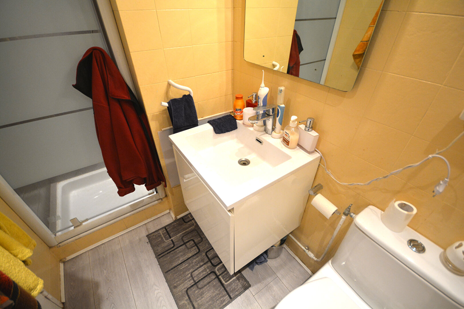 NICE EST (06300)  - VIAGER OCCUPE - Studio de 25 m²  avec grand balcon !