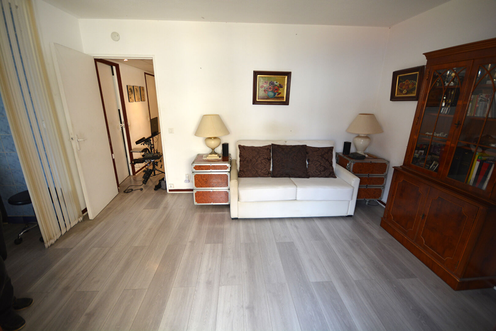 NICE EST (06300)  - VIAGER OCCUPE - Studio de 25 m²  avec grand balcon !