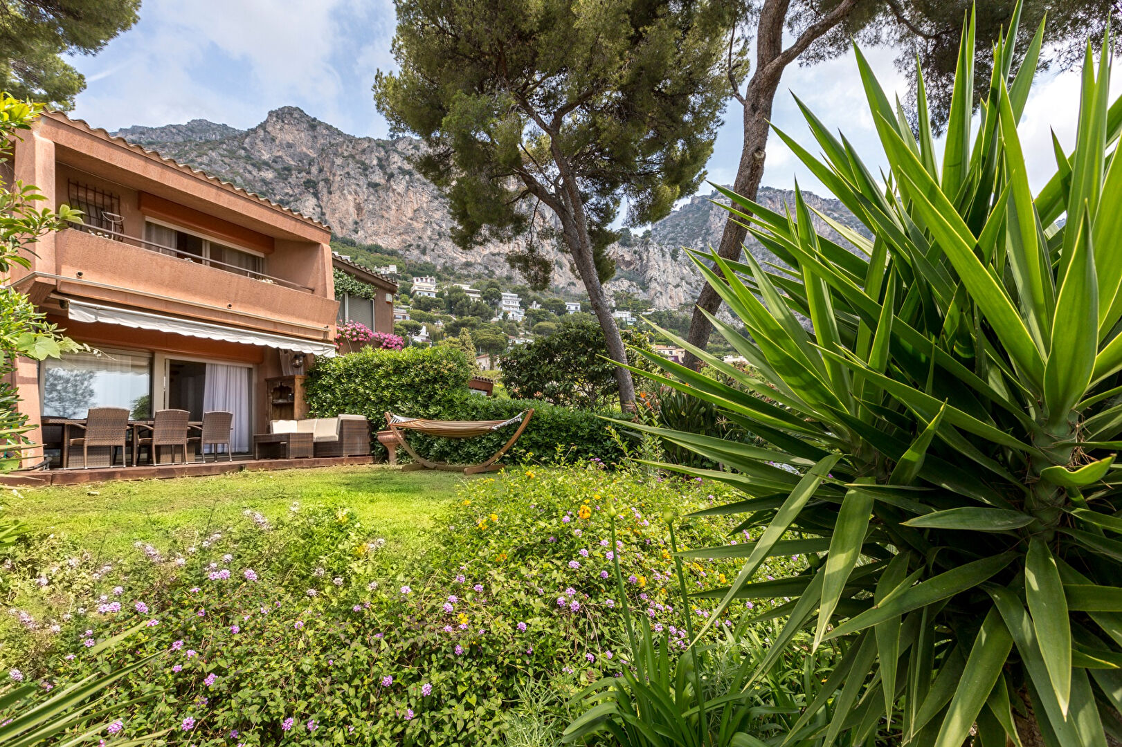 Villa  Eze Bord de Mer (06360)  - Résidence sécurisée, Piscine, Tennis  - Villa  3 pièces 75 m2