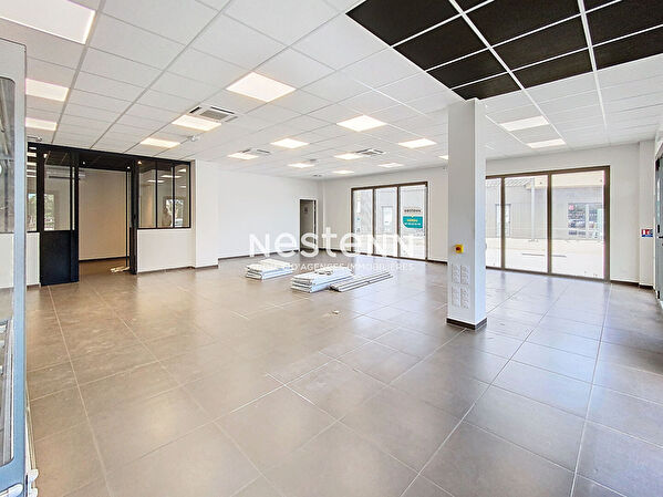 Vente local-professionnel à Saint laurent de la salanque (66250)