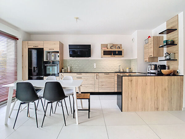 Vente par agence immobiliere à Annecy (74000)