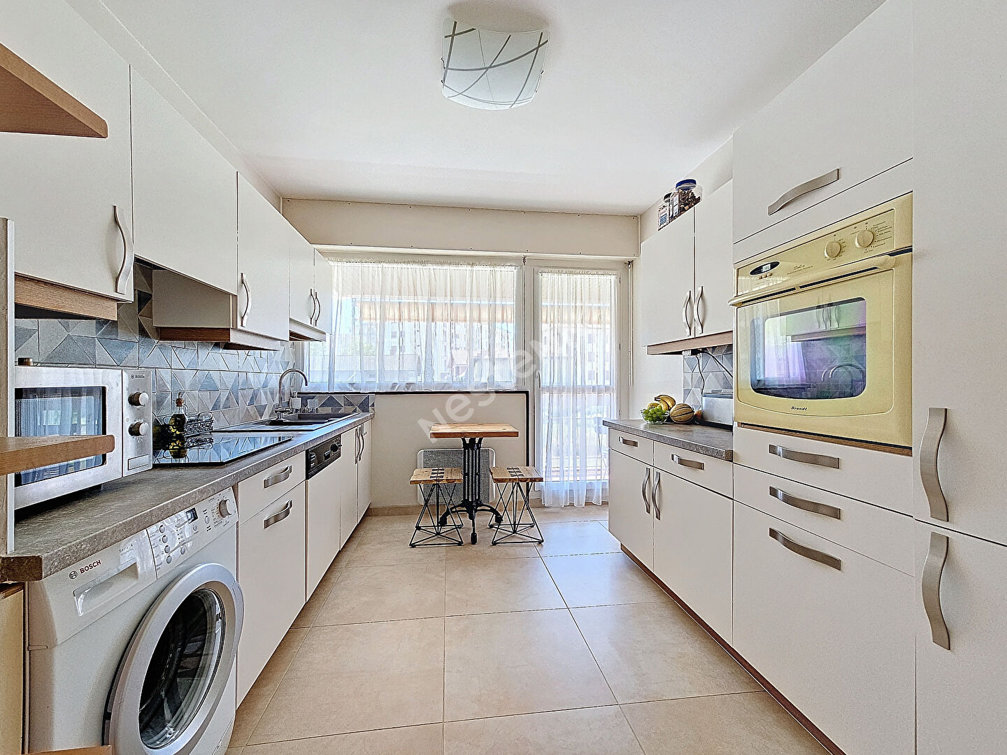 Appartement 2 pièces de 50,77 m ² au centre ville d'Annecy avec balcon