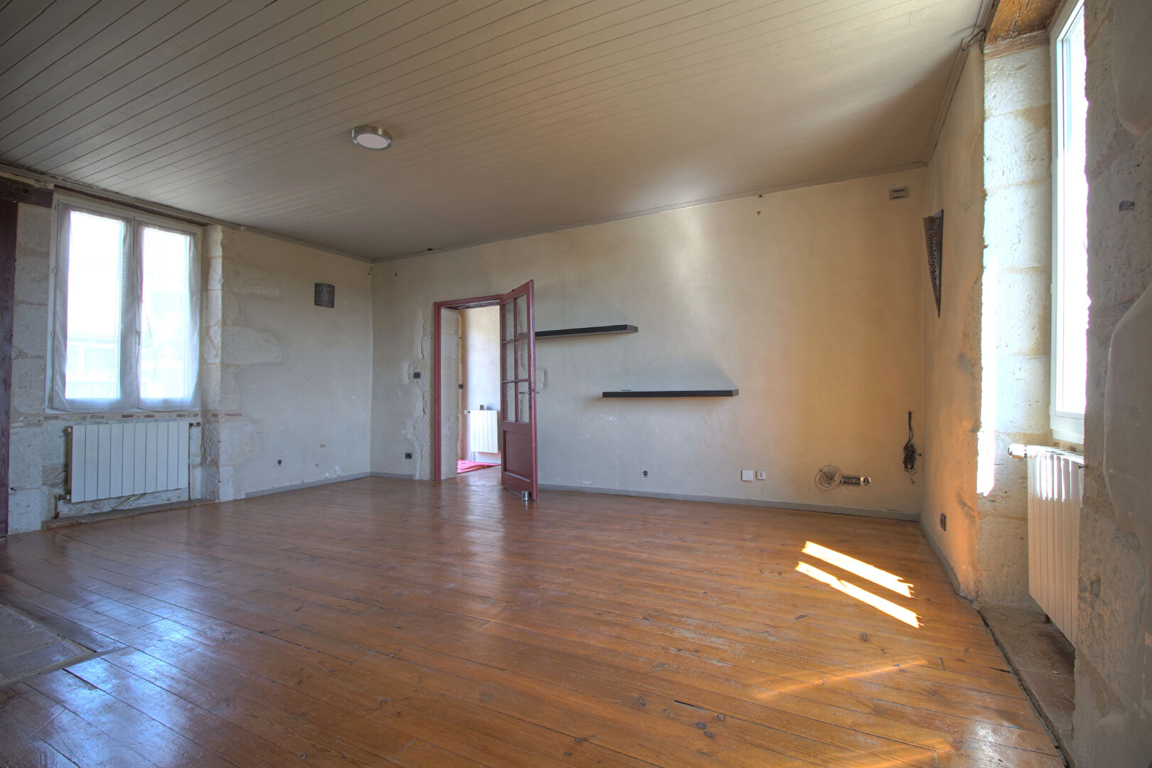 Située à 14 km d'AGEN - Maison de charme en pierre avec vue panoramique