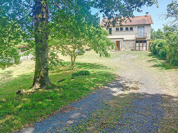 Vente par agence immobiliere à Uzerche (19140)