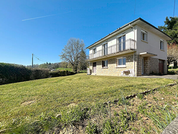 Vente par agence immobiliere à Uzerche (19140)
