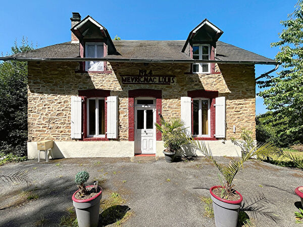Vente par agence immobiliere à Neuvic (19160)