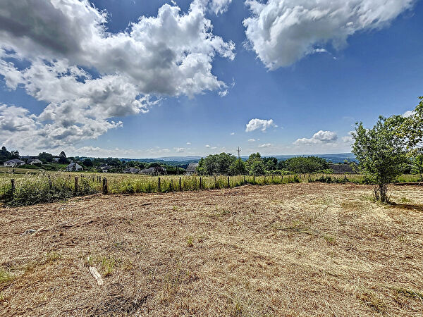 Vente terrain à Saint pantaly d excideuil (24160)