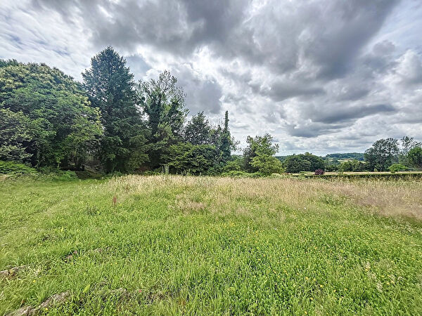 Vente terrain à Saint pantaly d excideuil (24160)