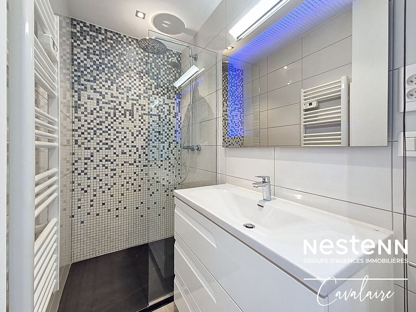 Appartement refait à neuf de type 2 pièces aux Marines de Cogolin, avec accès plages, piscine et tennis