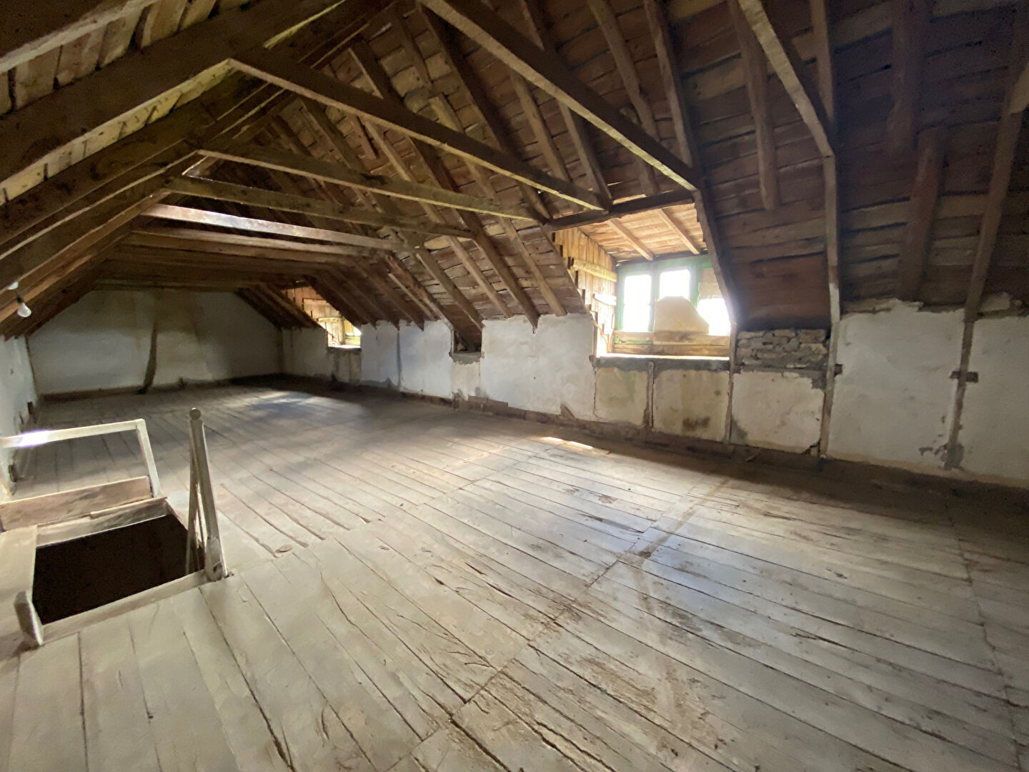 Longère à rénover de 290 m2 sur un terrain de 618m²  proche des plages