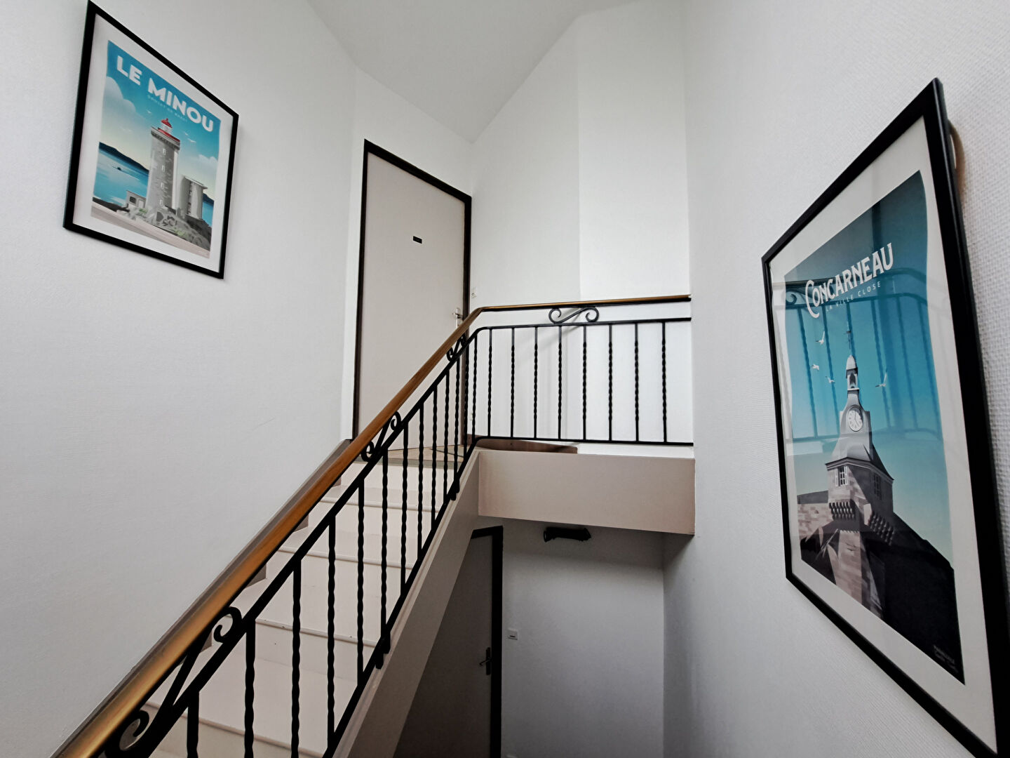 Appartement Névez 4 pièces  centre bourg à proximité immédiate des commodités avec piscine