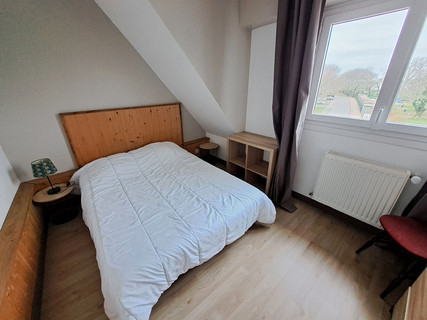 Appartement Névez 4 pièces  centre bourg à proximité immédiate des commodités avec piscine