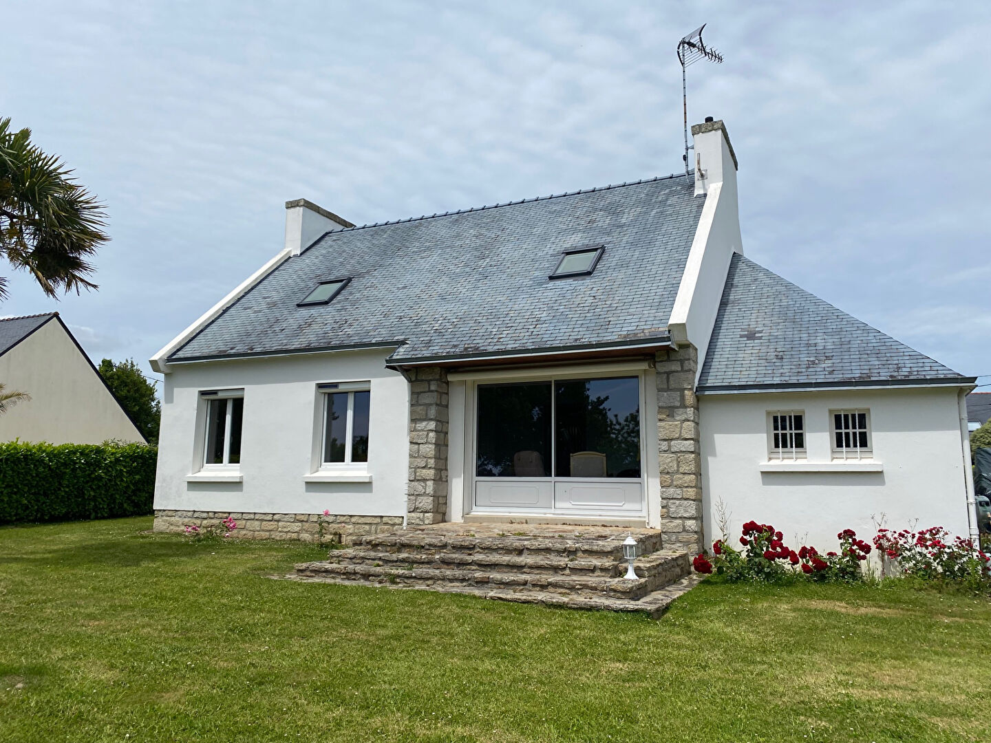 La Foret-Fouesnant  maison de 103 m² proche plages, sentiers côtiers et port de plaisance .