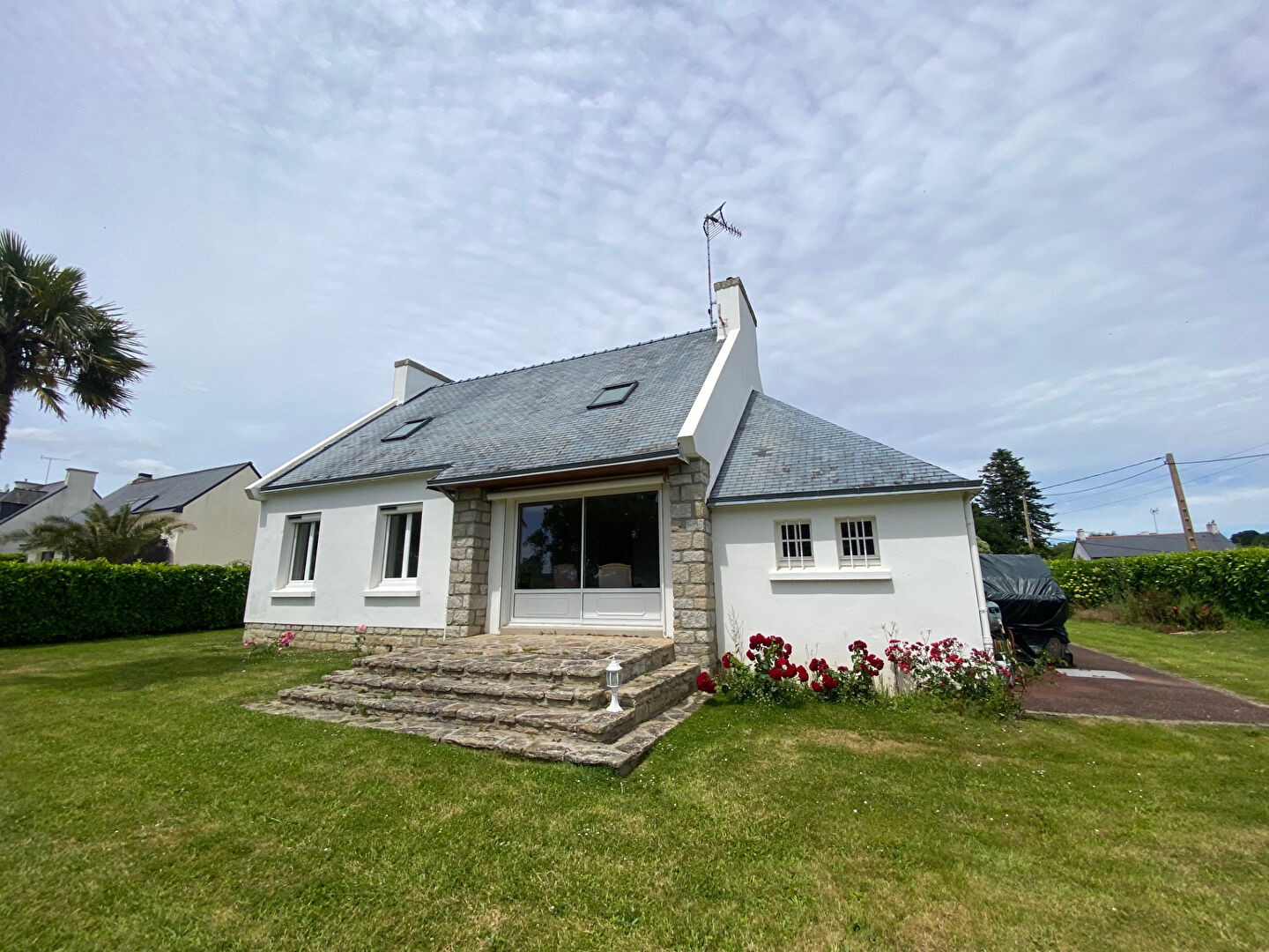 La Foret-Fouesnant  maison de 103 m² proche plages, sentiers côtiers et port de plaisance .