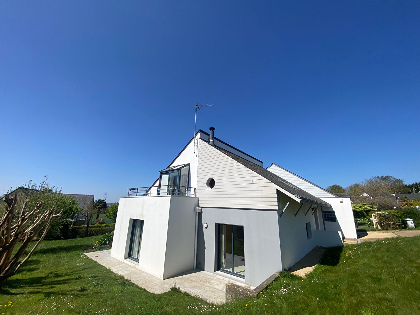 Concarneau - belle maison de 140 m² à proximité de la plage des Sables Blancs et du sentier côtier.