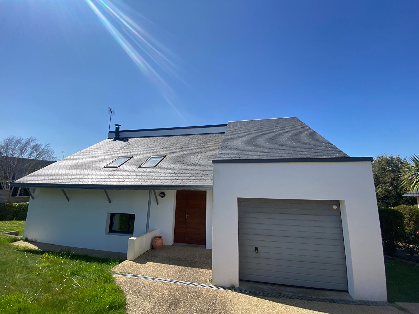 Concarneau - belle maison de 140 m² à proximité de la plage des Sables Blancs et du sentier côtier.