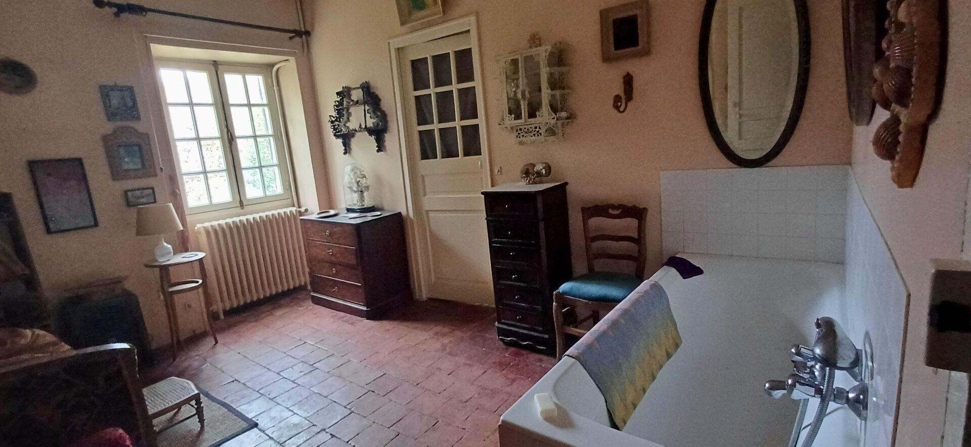 Ensemble en pierres d'exception de 300m² sur 2900 m2 de terrain arboré  à Etampes
