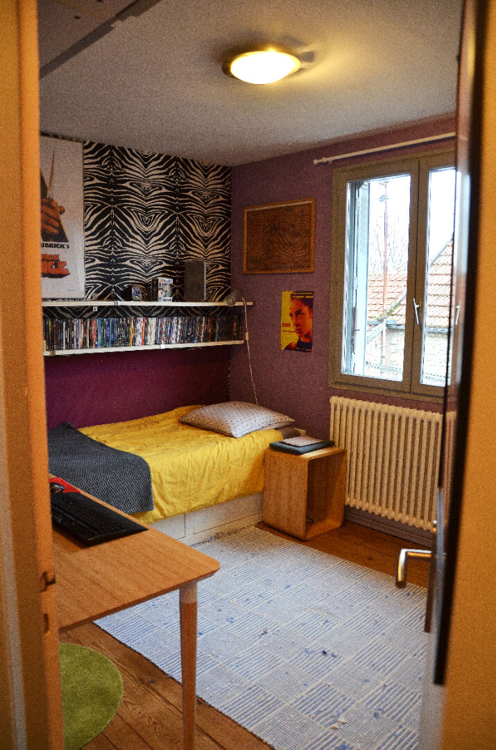 Maison de charme en centre-ville d'Etrechy 4 chambres avec un jardin clos de murs, RER C à 600 mètres, écoles à pieds