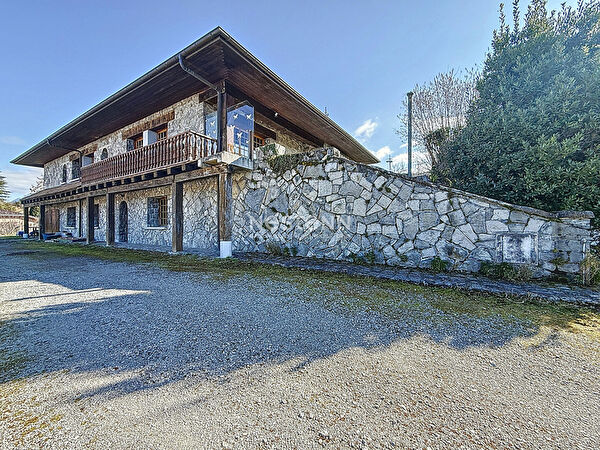 Vente par agence immobiliere à Evian les bains (74500)