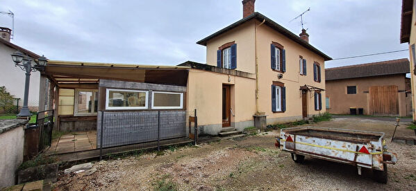 Vente par agence immobiliere à Vernoux (01560)