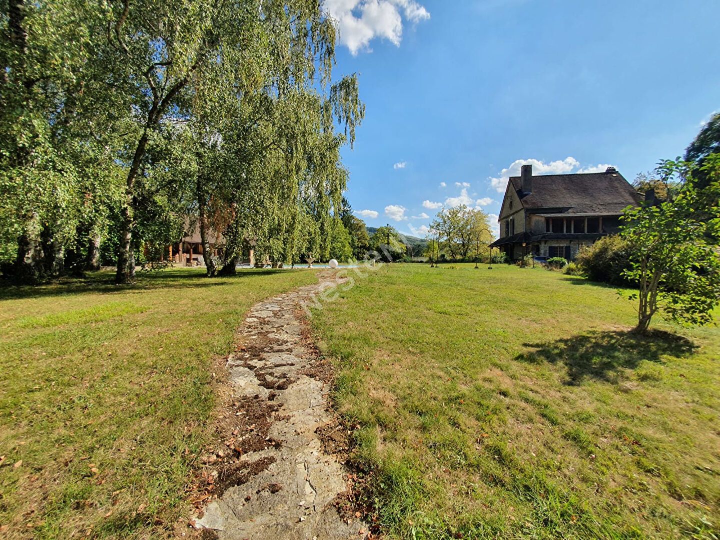 Superbe propriété de cachet de plus de 300 m² sur 1 hectare de terrain