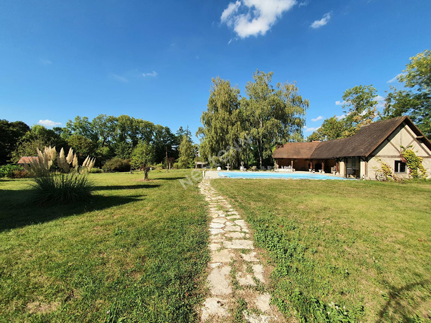 Superbe propriété de cachet de plus de 300 m² sur 1 hectare de terrain