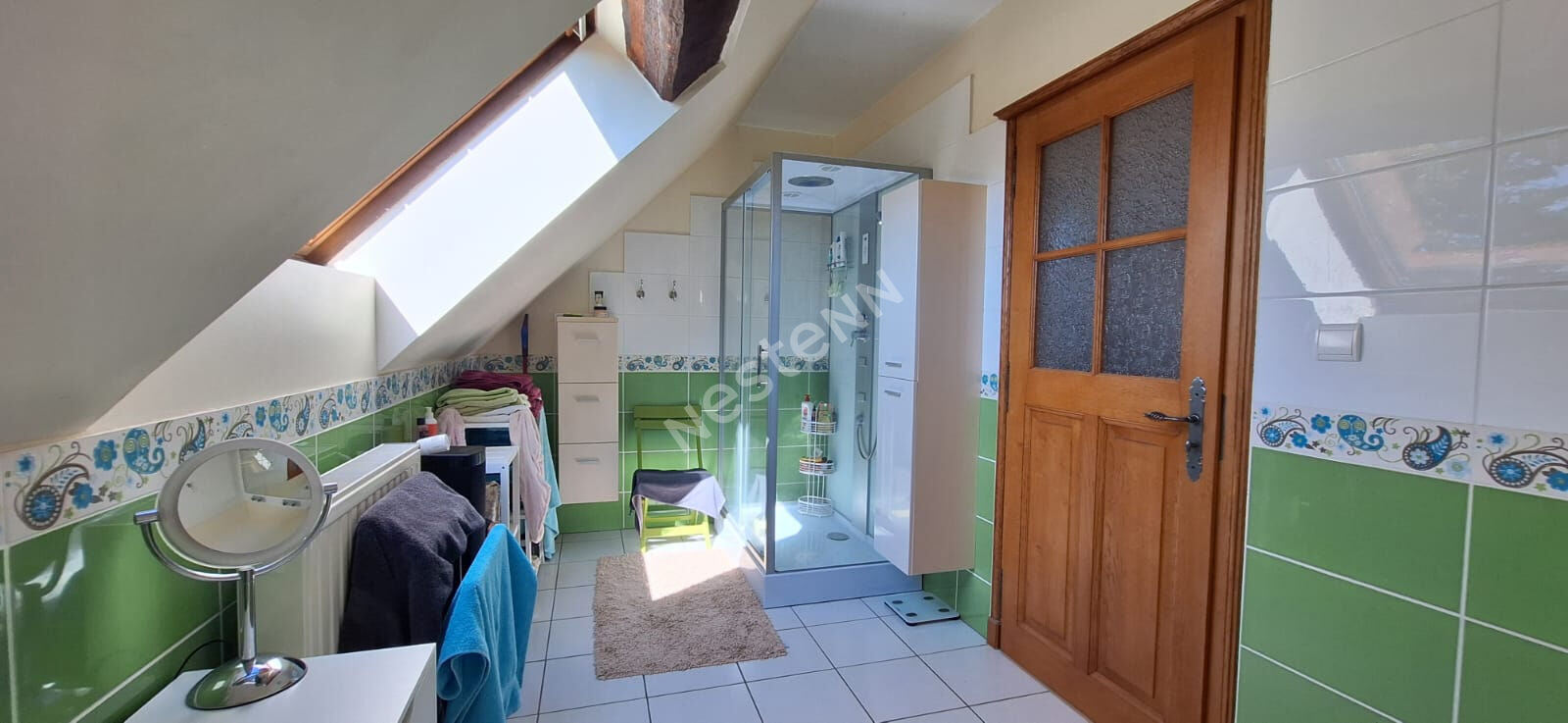 Superbe propriété de caractère, maison familiale offrant 5 chambres et un agréable terrain arboré