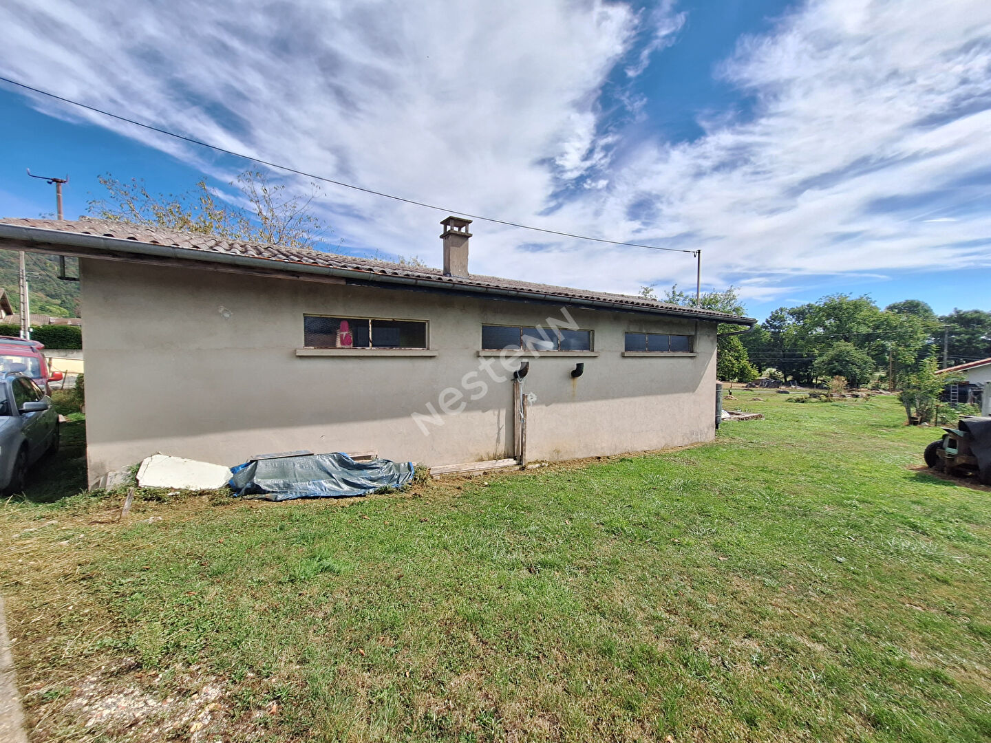 Charmante maison indépendante située dans le village paisible de Challes la Montagne !