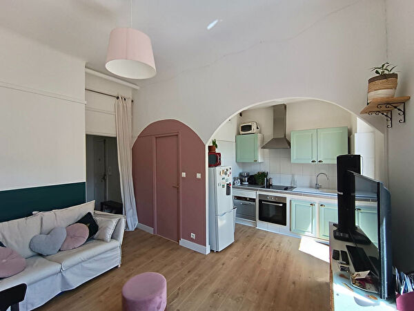 Vente par agence immobiliere à Marseille 5 (13005)