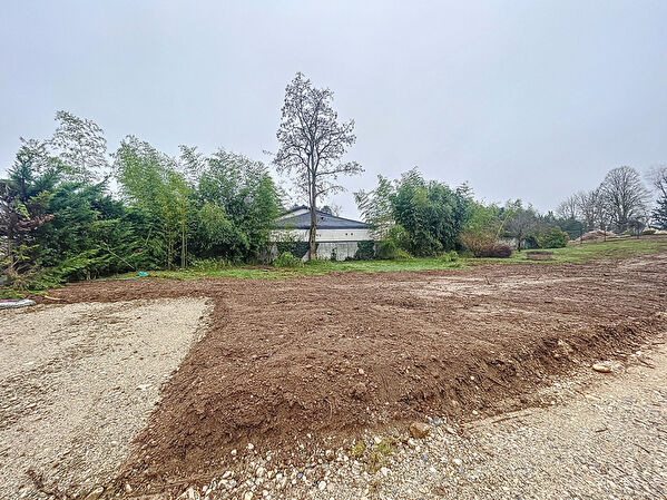 Vente terrain à Villemoirieu (38460)