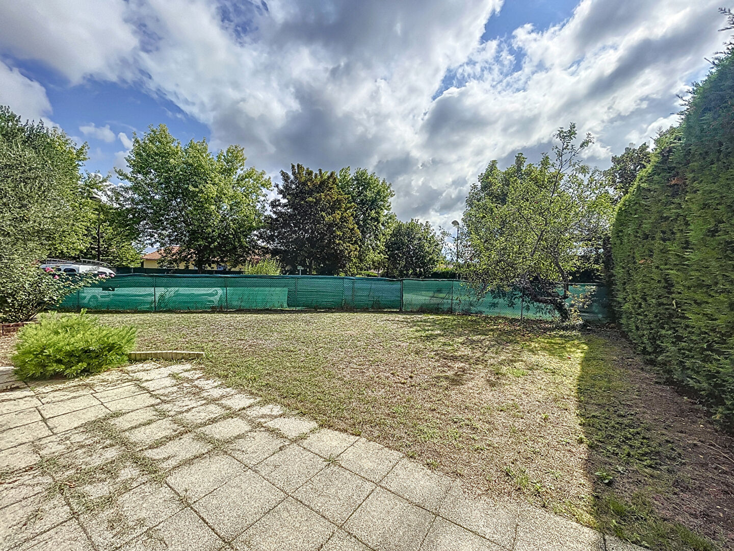 Maison Meximieux 4 pièce(s) 96 m2, 3 chambres, 1 bureau ,avec garage avec jardin de 350m2