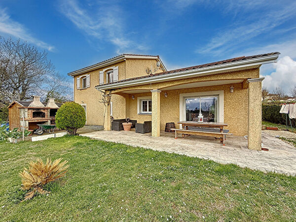 Vente par agence immobiliere à Bourg en bresse (01000)