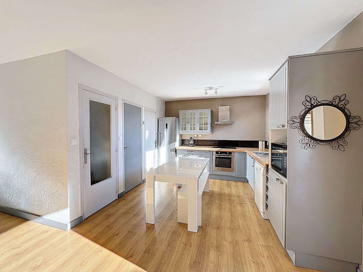 Maison Bourg Saint Christophe 3 pièce(s) 65 m2