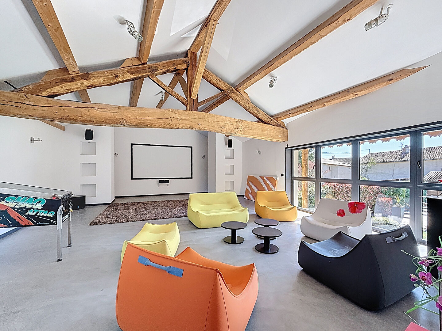 Maison Bourg-saint-christophe 8 pièces, 600 m2 habitable, 5 chambres, garage, terrain 1200m²