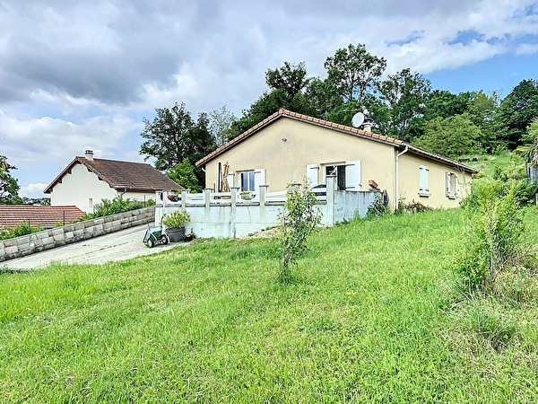 Vente maison meublée à Romaneche thorins (71570)