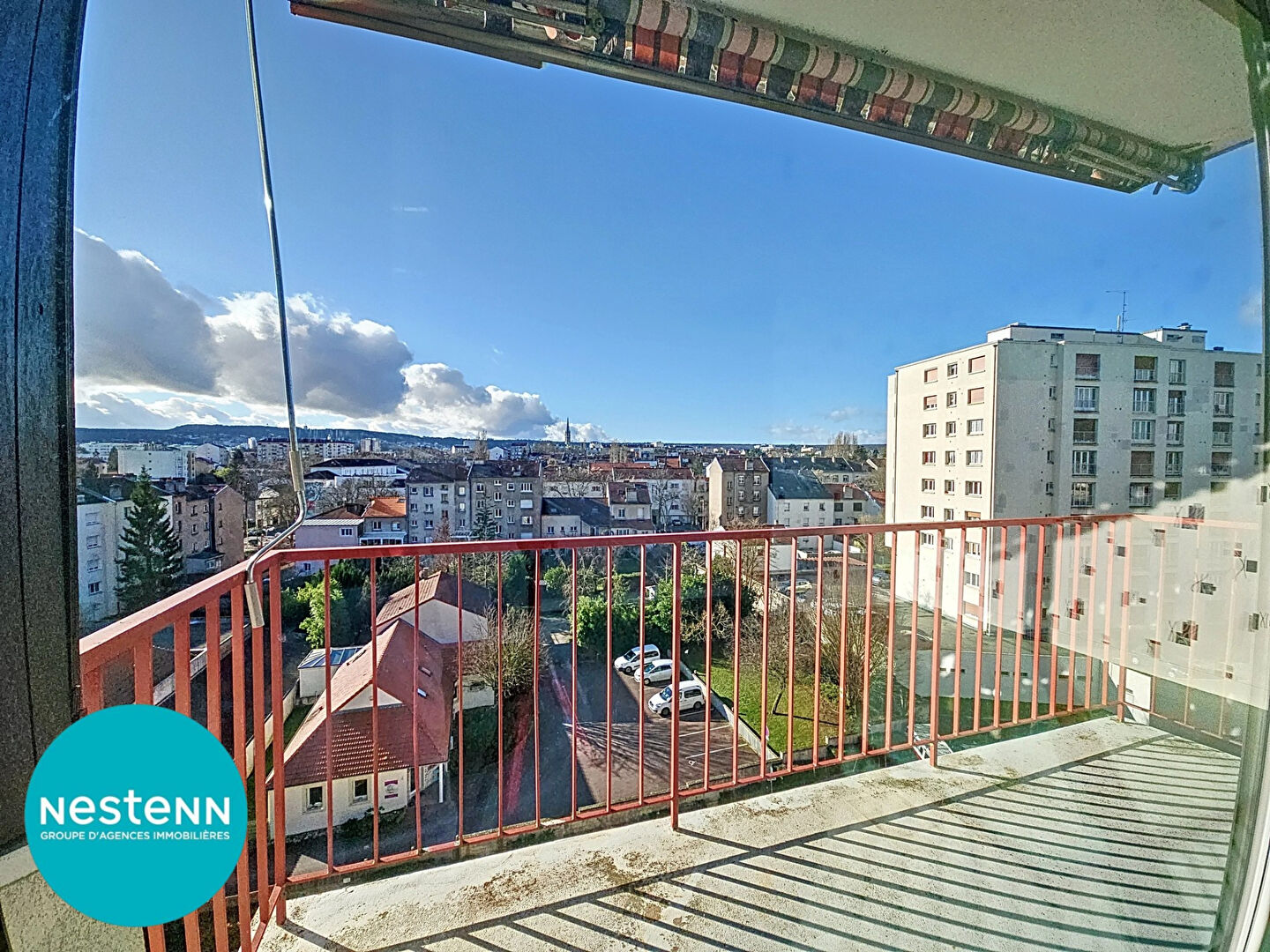 Nancy_Appartement F1 7ème étage résidence Lorraine_Balcon et box fermé