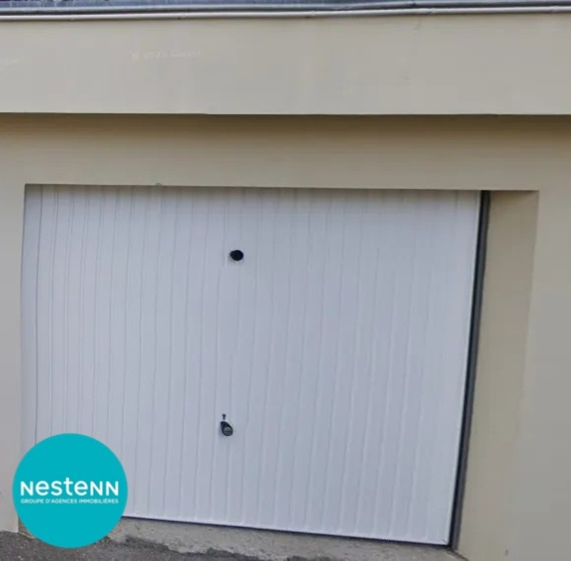 Nancy_Appartement F1 7ème étage résidence Lorraine_Balcon et box fermé