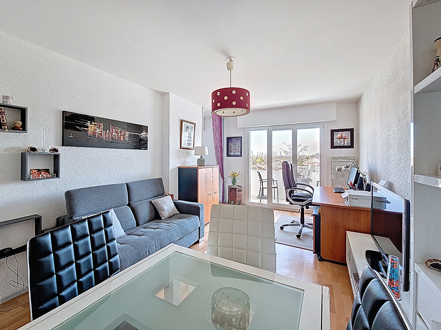 À VENDRE_ NANCY_ PARC SAINTE MARIE_ ARTEM_ Appartement type F2 53m² avec balcon et parking.