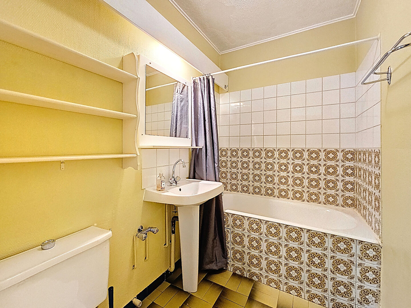 NANCY_PARC SAINTE MARIE_COMPLEXE THERMAL_ MON DESERT_ Studio 30m² avec  balcon et parking privatif_ idéal investissement ou premier achat