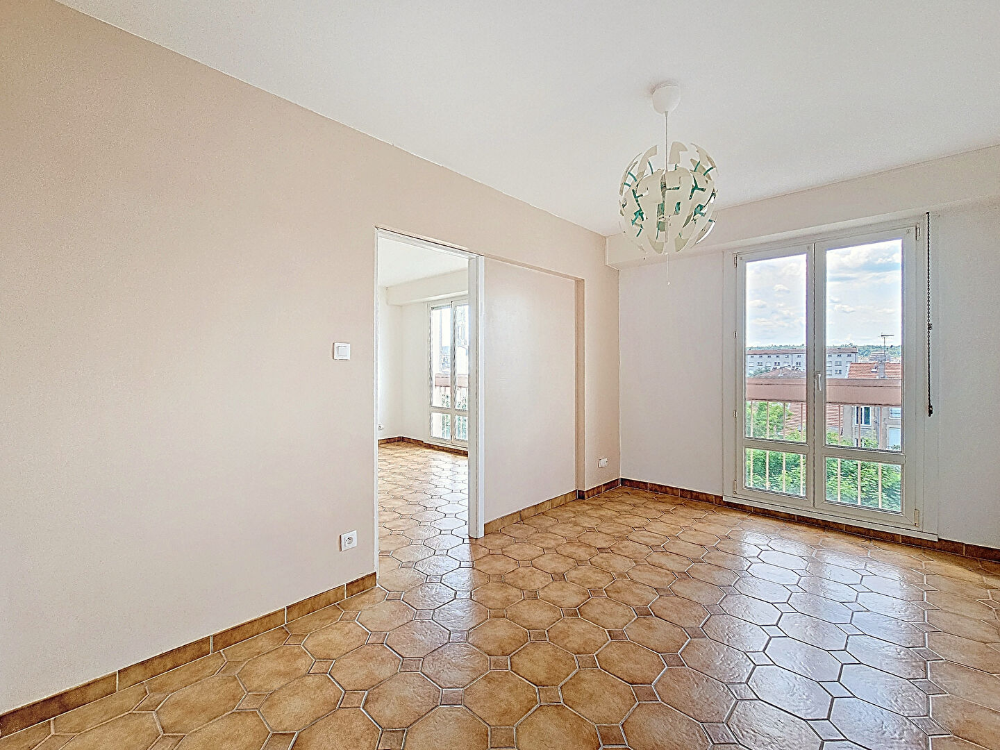 Nancy _ Parc Sainte-Marie_F4 83m²_3 chambres_ parking sous sol_DPE C