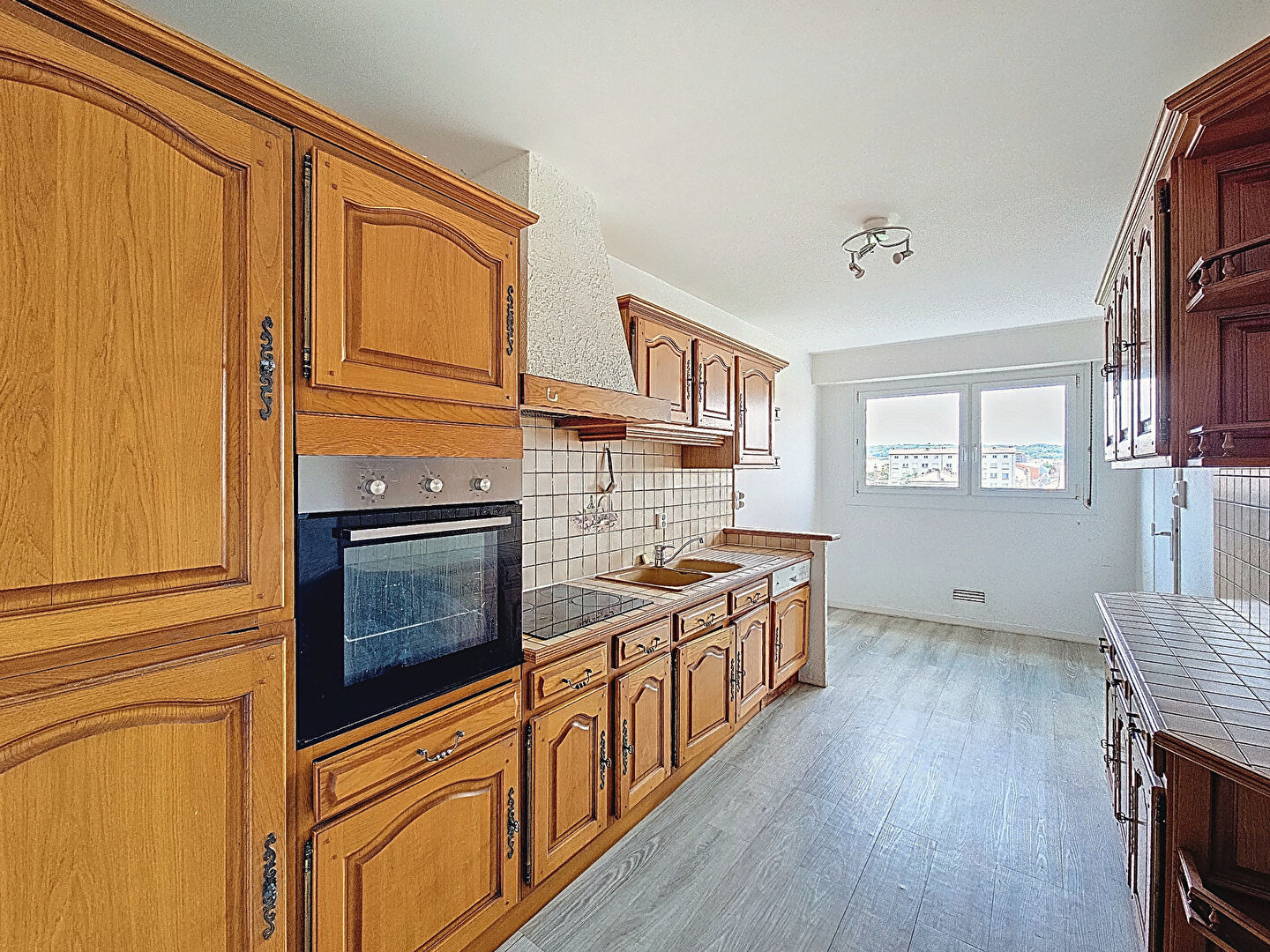 Nancy _ Parc Sainte-Marie_F4 83m²_3 chambres_ parking sous sol_DPE C