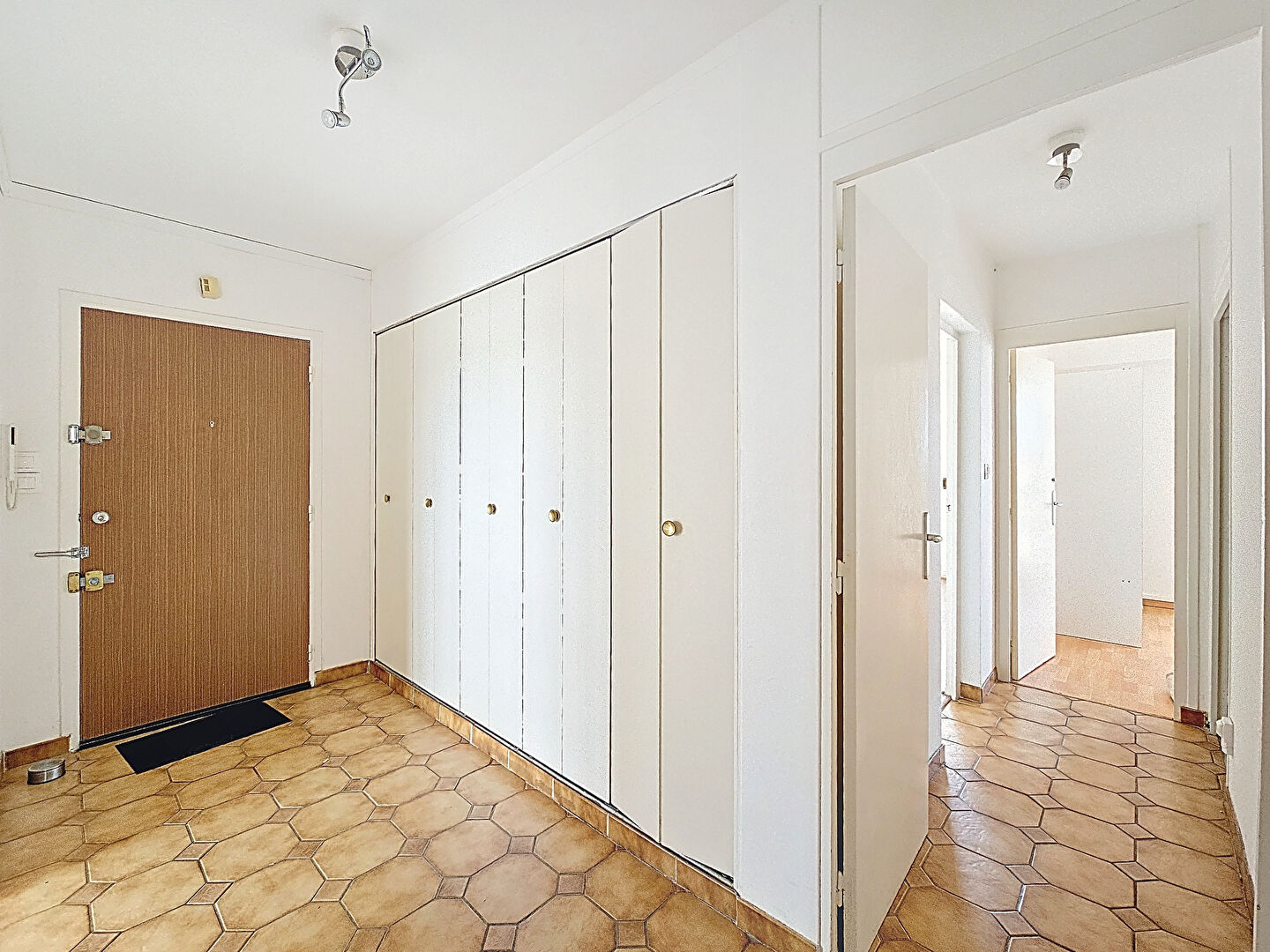 Nancy _ Parc Sainte-Marie_F4 83m²_3 chambres_ parking sous sol_DPE C