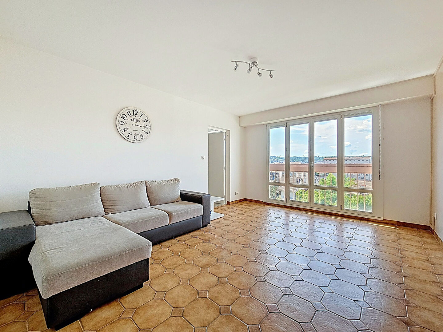 Nancy _ Parc Sainte-Marie_F4 83m²_3 chambres_ parking sous sol_DPE C